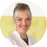 Dr. Med. Anne-Kathrin Fiege, Fachärztin für Dermatologie in der Dr. Urselmann Praxis für Ästhethische Medzin